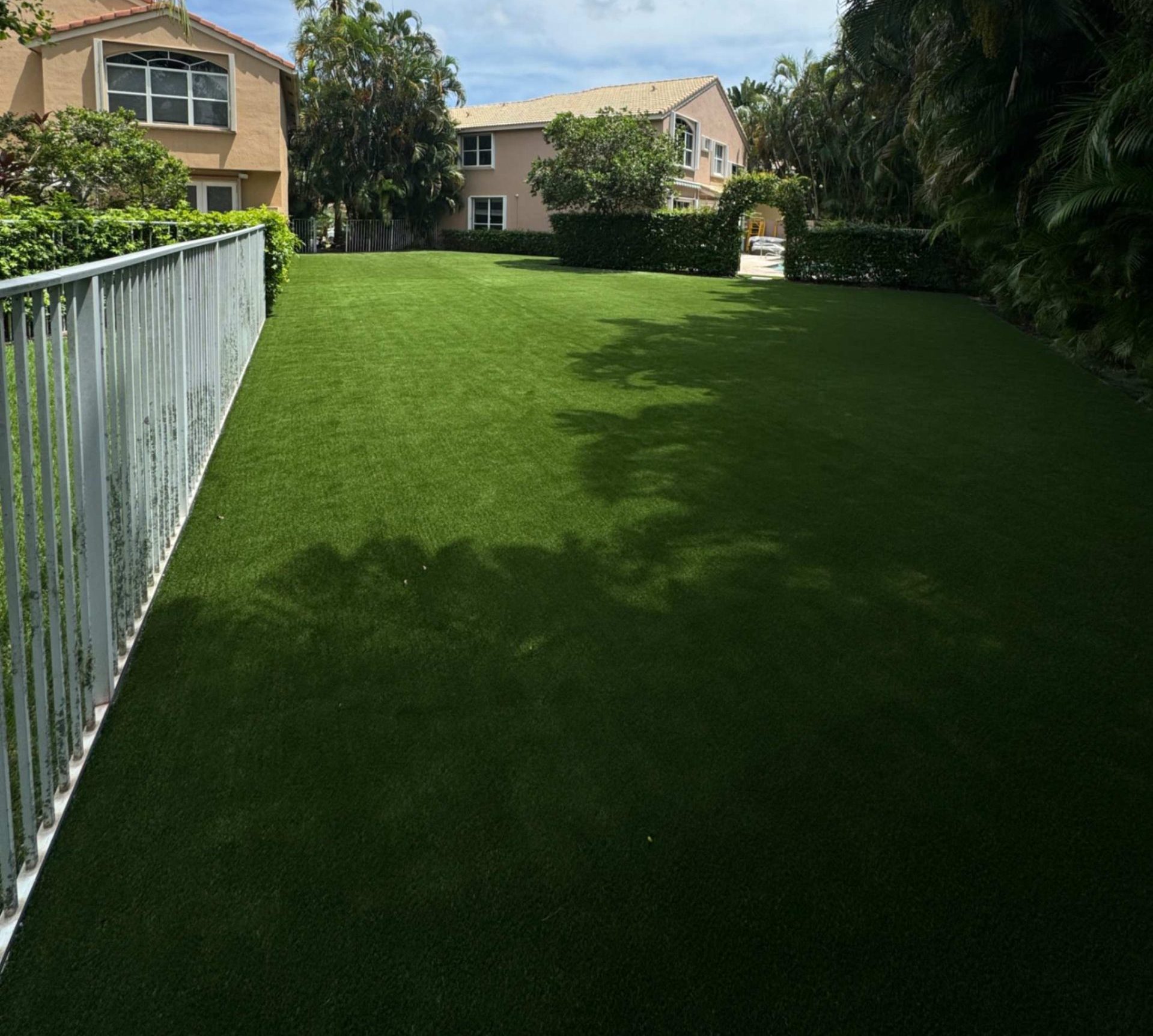 artificial-grass-cleaner-specialists-palm-beach