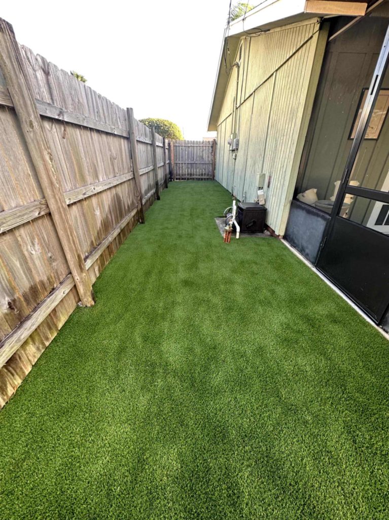 artificial-turf-cleaning-in-palm-beach