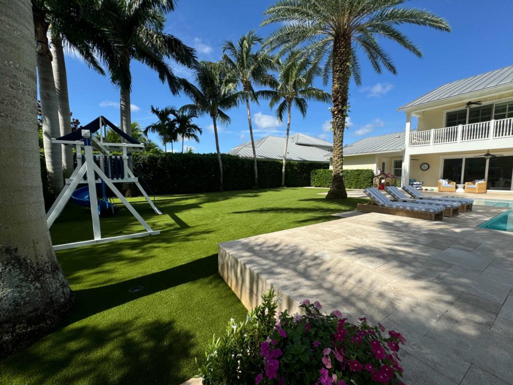 cleaning-services-for-synthetic-lawns-palm-beach