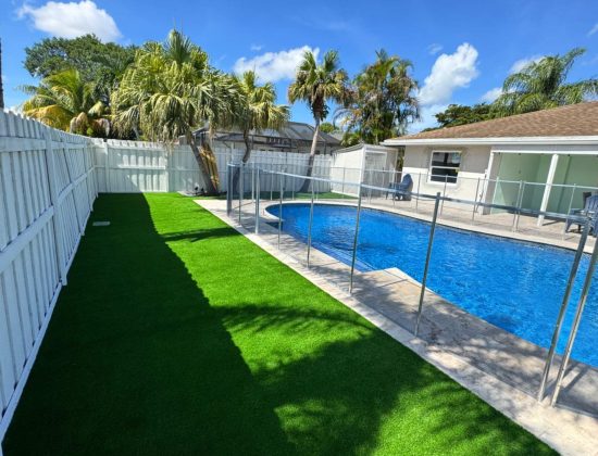 professional-synthetic-grass-cleaners-palm-beach